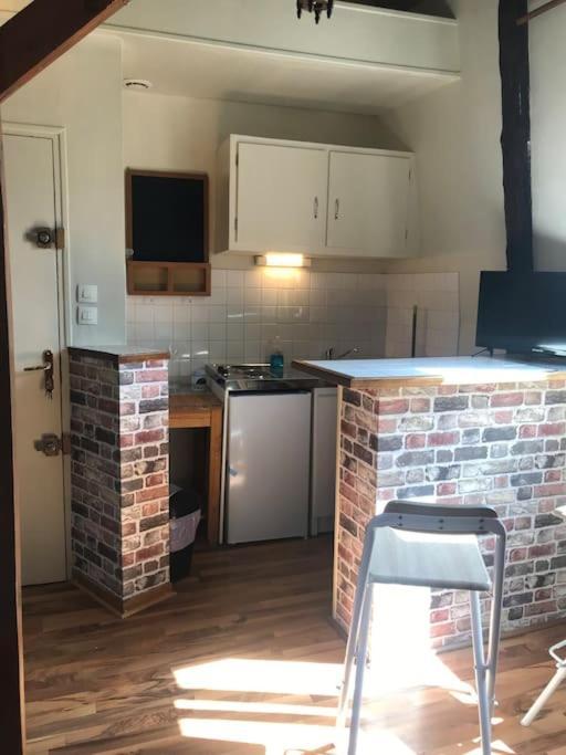 Appartement En Duplex Situe A La Limite Tours Saint-Pierre-des-Corps Extérieur photo
