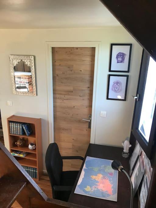 Appartement En Duplex Situe A La Limite Tours Saint-Pierre-des-Corps Extérieur photo